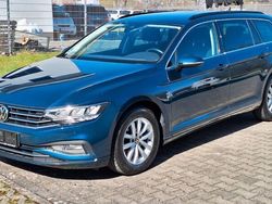 Blau Gebraucht 2021 VW Passat Business Kombi | 17.550 € (Fairer Preis)
