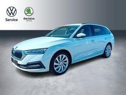 Weiß Gebraucht 2022 Skoda Octavia Ambition Kombi | 22.370 € (Guter Preis)