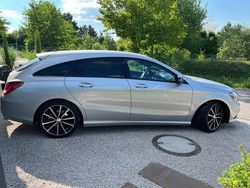 Silber Gebraucht 2016 Mercedes CLA200 Shooting Brake Urban Kombi | 15.999 € (Fairer Preis)