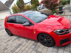 Rot Gebraucht 2020 VW Golf VII GTI Kleinwagen | 20.000 €