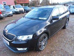 Schwarz Gebraucht 2015 Skoda Octavia Ambition Kombi | 10.989 € (Fairer Preis)