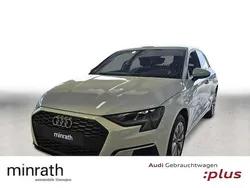 Weiß Gebraucht 2022 Audi A3 Sportback e-tron Advanced Limousine | 23.860 € (Guter Preis)