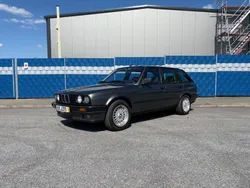 Grau Gebraucht 1989 BMW 318 Kombi | 21.000 €