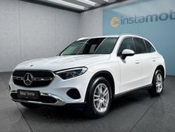 Weiß Gebraucht 2023 Mercedes GLC200 SUV | 49.049 € (Fairer Preis)