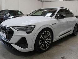 Gletscherweiss Gebraucht 2020 Audi e-tron Sportback S-Line SUV | 25.899 € (Guter Preis)