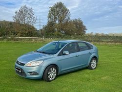 Grau Gebraucht 2008 Ford Focus Style Limousine | 3.398 € (Etwas zu teuer)