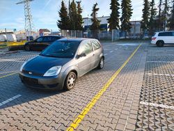 Grau Gebraucht 2006 Ford Fiesta Coupé | 1.350 € (Guter Preis)