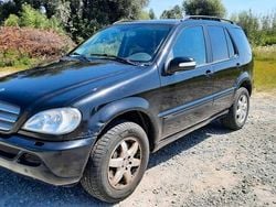 Schwarz Gebraucht 2003 Mercedes ML270 SUV | 2.750 €