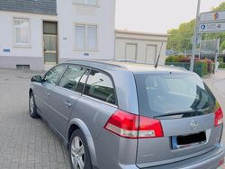 Grau Gebraucht 2006 Opel Vectra Kombi | 700 € (Guter Preis)