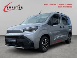 Silber Gebraucht 2025 Toyota Proace Verso City Kombi | 39.990 € (Teuer)