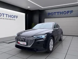 Schwarz Gebraucht 2021 Audi e-tron SUV | 29.750 € (Etwas zu teuer)