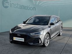 Grau Gebraucht 2023 Ford Focus ST-Line Kombi | 24.517 € (Fairer Preis)