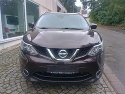 Violett Gebraucht 2015 Nissan Qashqai Tekna SUV | 11.900 € (Guter Preis)