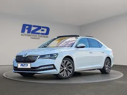 Moonweiss metallic (metallic) Gebraucht 2022 Skoda Superb LAURIN & KLEMENT Limousine | 36.888 € (Teuer)