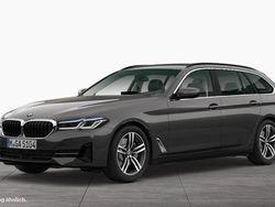 Sophistograu brillanteffekt Gebraucht 2022 BMW 520 Sport Line Kombi | 34.811 € (Fairer Preis)