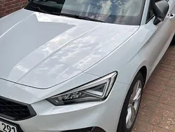 Weiß Gebraucht 2020 Seat Leon FR Limousine | 20.990 € (Fairer Preis)