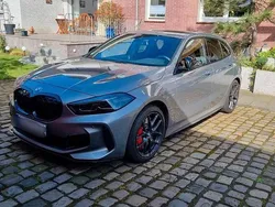 Grau Gebraucht 2023 BMW M135 Sport Line Kleinwagen | 39.400 € (Fairer Preis)