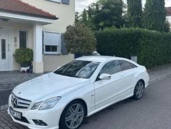 Weiß Gebraucht 2009 Mercedes E250 Coupé | 9.300 € (Fairer Preis)