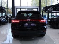 Tiefschwarz** Gebraucht 2023 Porsche Cayenne Platinum Edition SUV | 76.600 € (Superpreis)