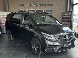 Grau Gebraucht 2021 Mercedes V250 AMG Van / Kleinbus | 50.950 € (Fairer Preis)