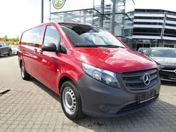 Rot Gebraucht 2020 Mercedes Vito Van / Kleinbus | 21.580 € (Superpreis)