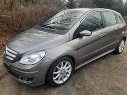 Grau Gebraucht 2008 Mercedes B200 Sport Van / Kleinbus | 7.250 € (Fairer Preis)