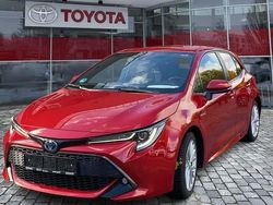 Rot Gebraucht 2019 Toyota Corolla Club Limousine | 18.990 € (Fairer Preis)