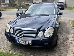 Blau Gebraucht 2009 Mercedes E320 Classic Limousine | 2.890 € (Superpreis)