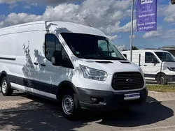 Weiß Gebraucht 2016 Ford Transit Trend Van / Kleinbus | 8.995 € (Superpreis)