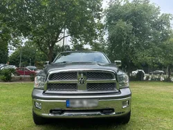 Grau Gebraucht 2011 Dodge Ram Abholung | 22.999 € (Etwas zu teuer)