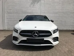 Weiß Gebraucht 2017 Mercedes A200 AMG line Limousine | 28.900 €