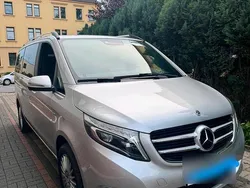 Silber Gebraucht 2017 Mercedes V250 Van / Kleinbus | 46.900 € (Teuer)