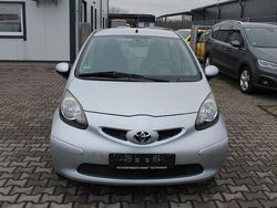 Silber Gebraucht 2008 Toyota Aygo Kleinwagen | 2.950 € (Fairer Preis)