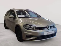 Tungsten silver metallic Gebraucht 2019 VW Golf VII Trendline Kombi | 14.590 € (Guter Preis)