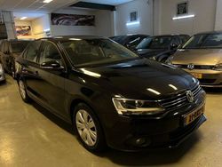 Schwarz Gebraucht 2011 VW Jetta Limousine | 3.750 € (Guter Preis)