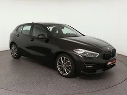 Schwarz Gebraucht 2023 BMW 120 Sport Line Kleinwagen | 24.880 € (Fairer Preis)