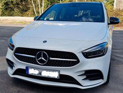 Weiß Gebraucht 2019 Mercedes B250 Van / Kleinbus | 22.990 € (Guter Preis)