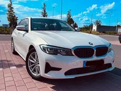 Weiß Gebraucht 2019 BMW 320 Limousine | 22.999 € (Superpreis)
