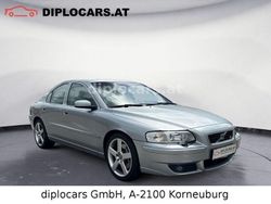 Silber Gebraucht 2005 Volvo S60 Limousine | 19.500 €