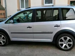 Silber Gebraucht 2008 VW Touran Cross Van / Kleinbus | 5.800 € (Guter Preis)