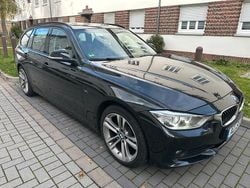 Schwarz Gebraucht 2015 BMW 320 Sport Line Kombi | 11.800 € (Guter Preis)