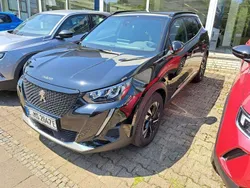 Schwarz Gebraucht 2023 Peugeot e-2008 Allure SUV | 21.990 € (Fairer Preis)