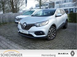 Grau Gebraucht 2022 Renault Kadjar Equilibre SUV | 19.200 € (Guter Preis)
