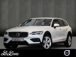 Gebraucht 2024 Volvo V60 CC Kombi | 47.860 € (Teuer)