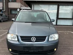 Grau Gebraucht 2004 VW Touran Highline Van / Kleinbus | 1.500 € (Guter Preis)