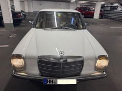Weiß Gebraucht 1975 Mercedes W114 Limousine | 14.800 €
