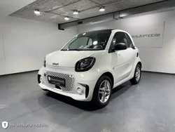 Bodypanel kristallweiß / crys Gebraucht 2020 Smart ForTwo Electric Drive Coupé | 8.990 € (Fairer Preis)