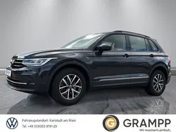 Uranograu Gebraucht 2022 VW Tiguan Life SUV | 27.430 € (Superpreis)
