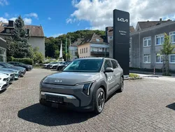 Grau Neu 2025 Kia EV3 3 SUV | 34.990 € (Fairer Preis)