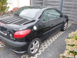 Schwarz Gebraucht 2002 Peugeot 206 CC Cabrio | 1.200 € (Superpreis)